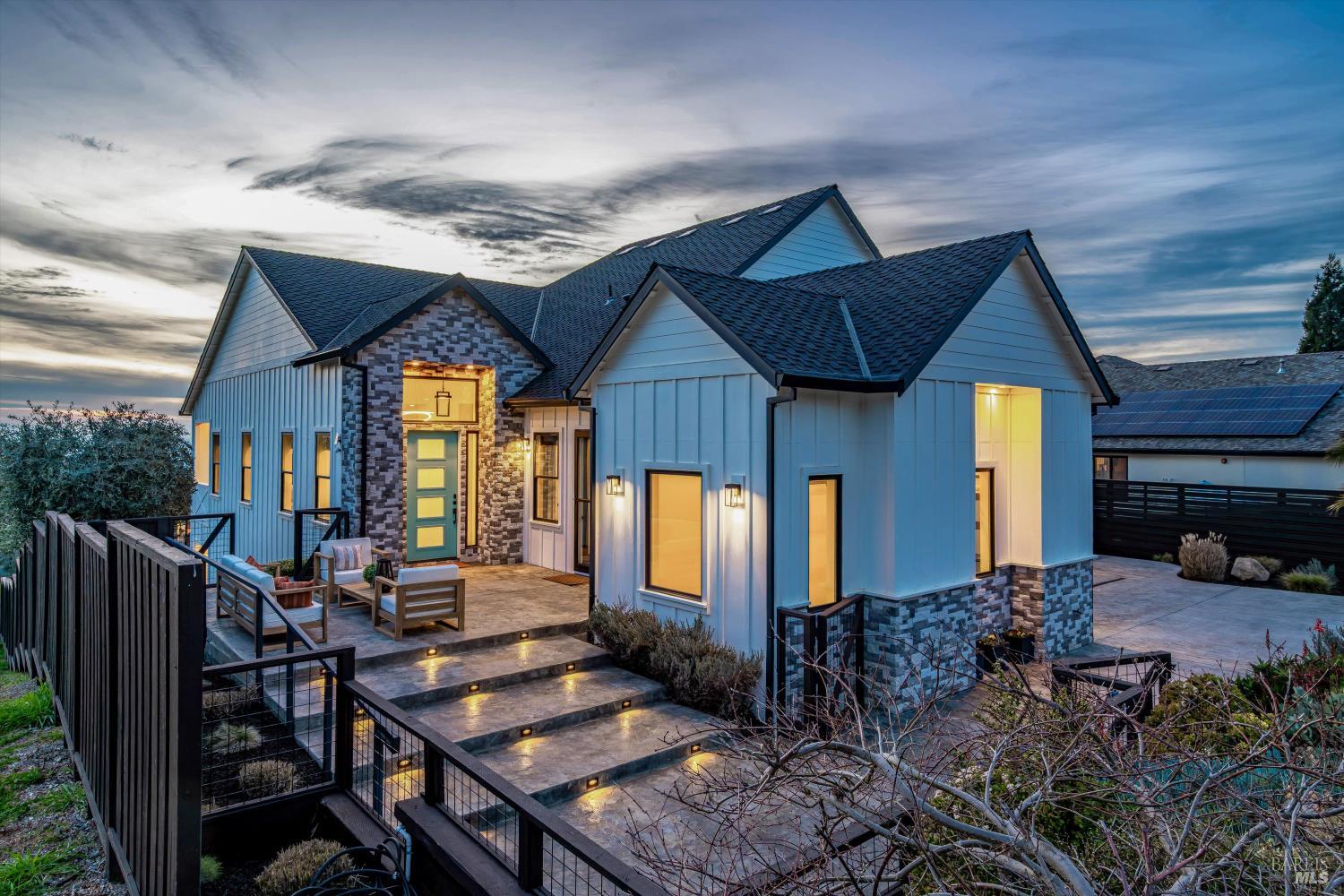 2116 Wedgewood Way