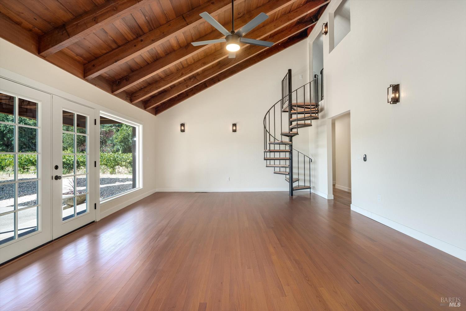 8049 Sonoma Highway