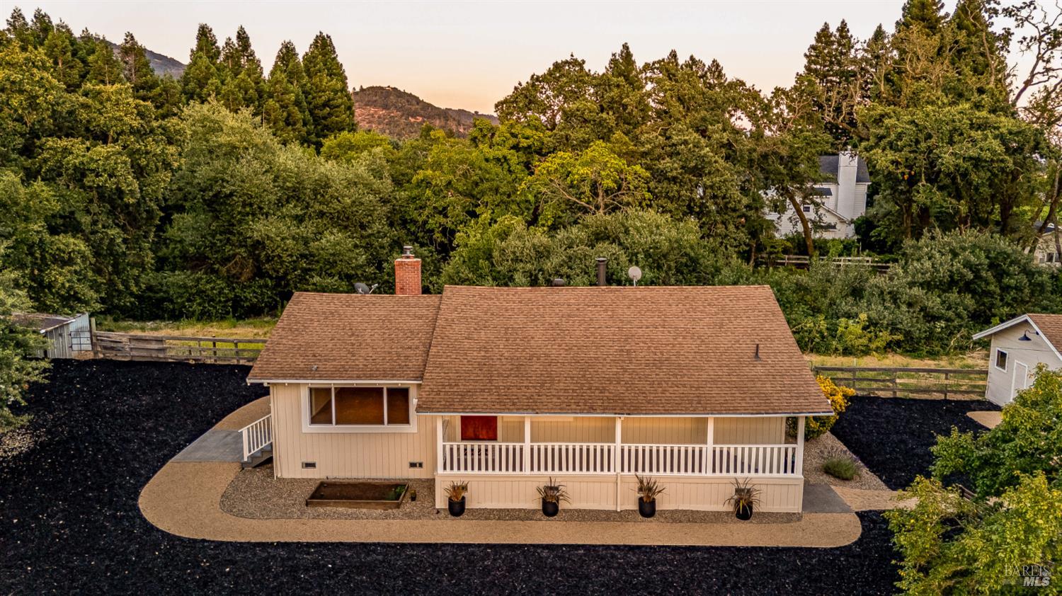 8021 Sonoma Highway