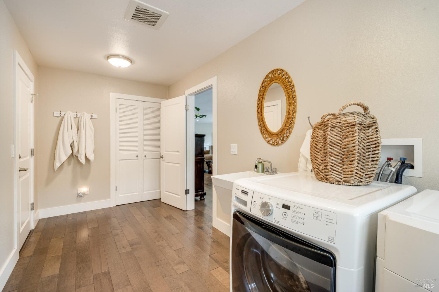 7309 Oakmont Drive