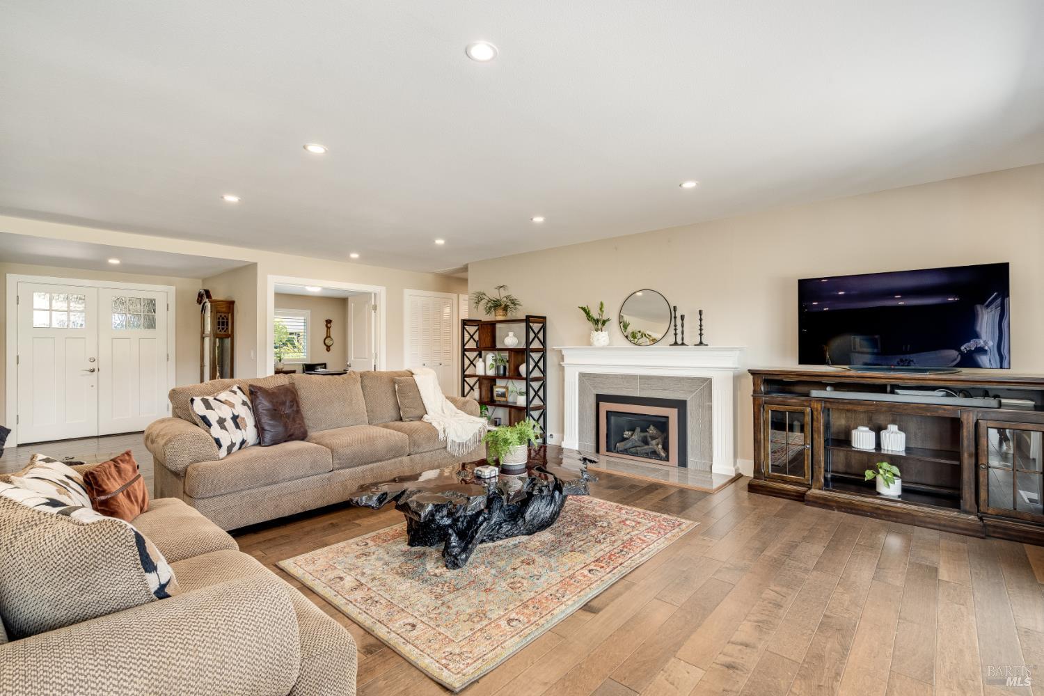 7309 Oakmont Drive