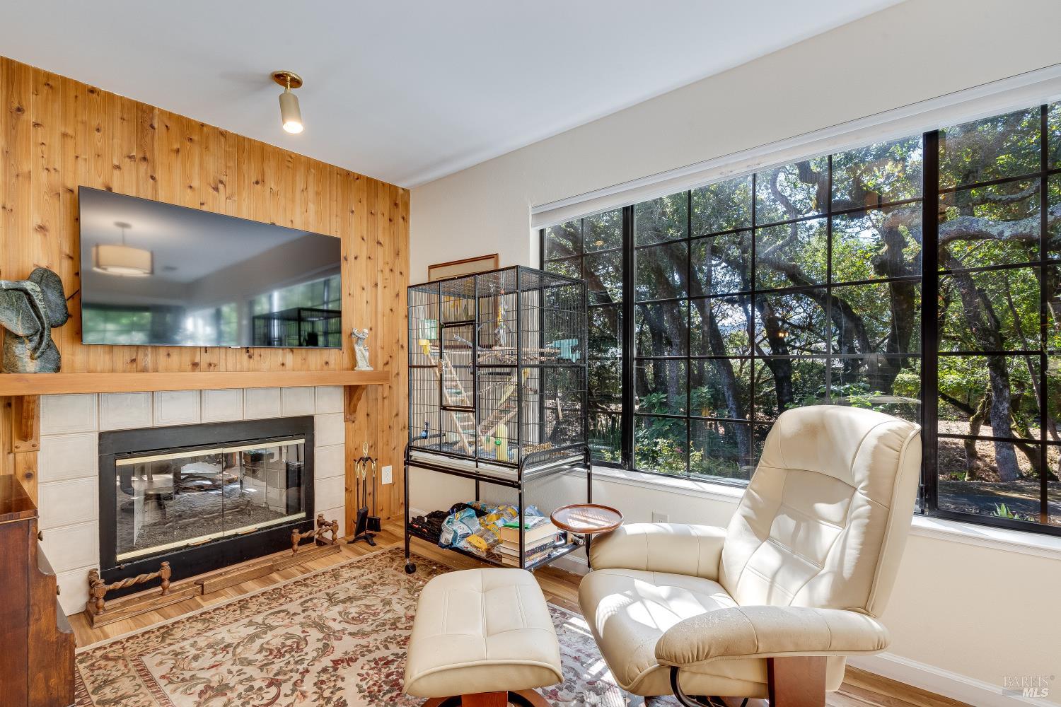 6492 Meadowridge Drive