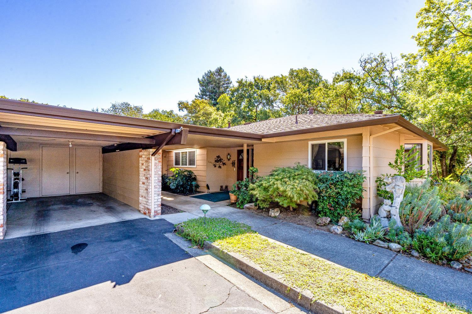 6492 Meadowridge Drive