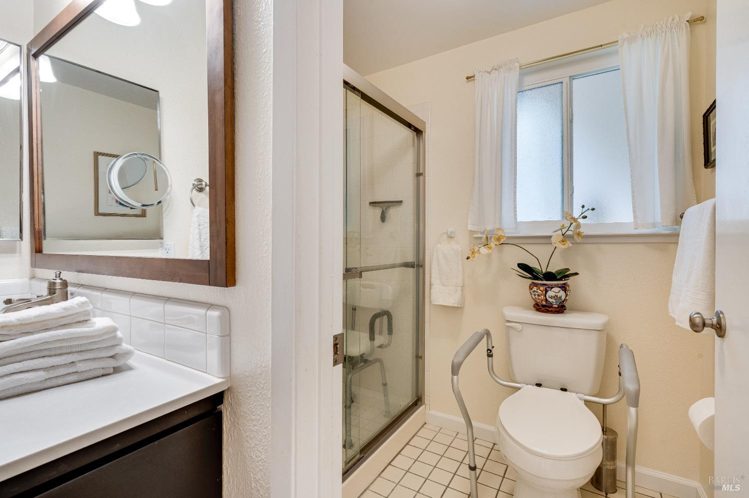 6492 Meadowridge Drive