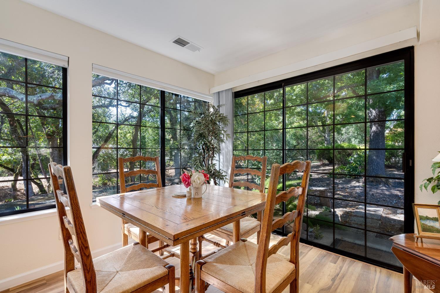 6492 Meadowridge Drive