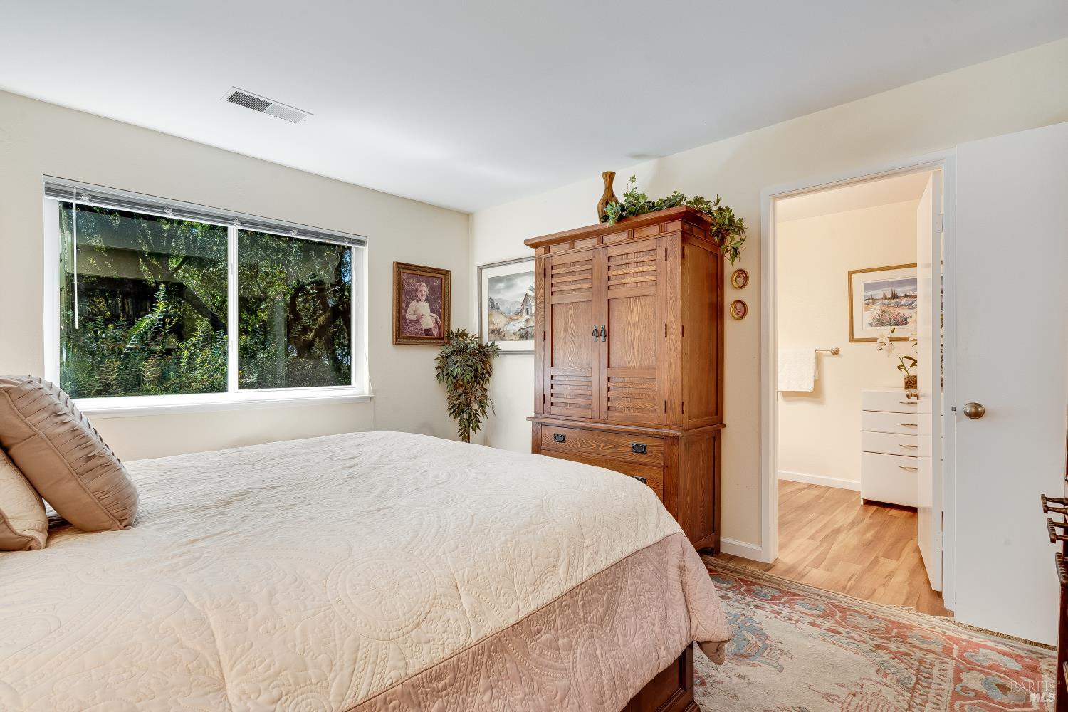 6492 Meadowridge Drive