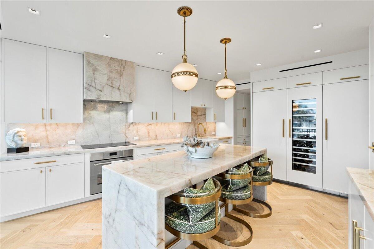 100 Royal Palm Way G3