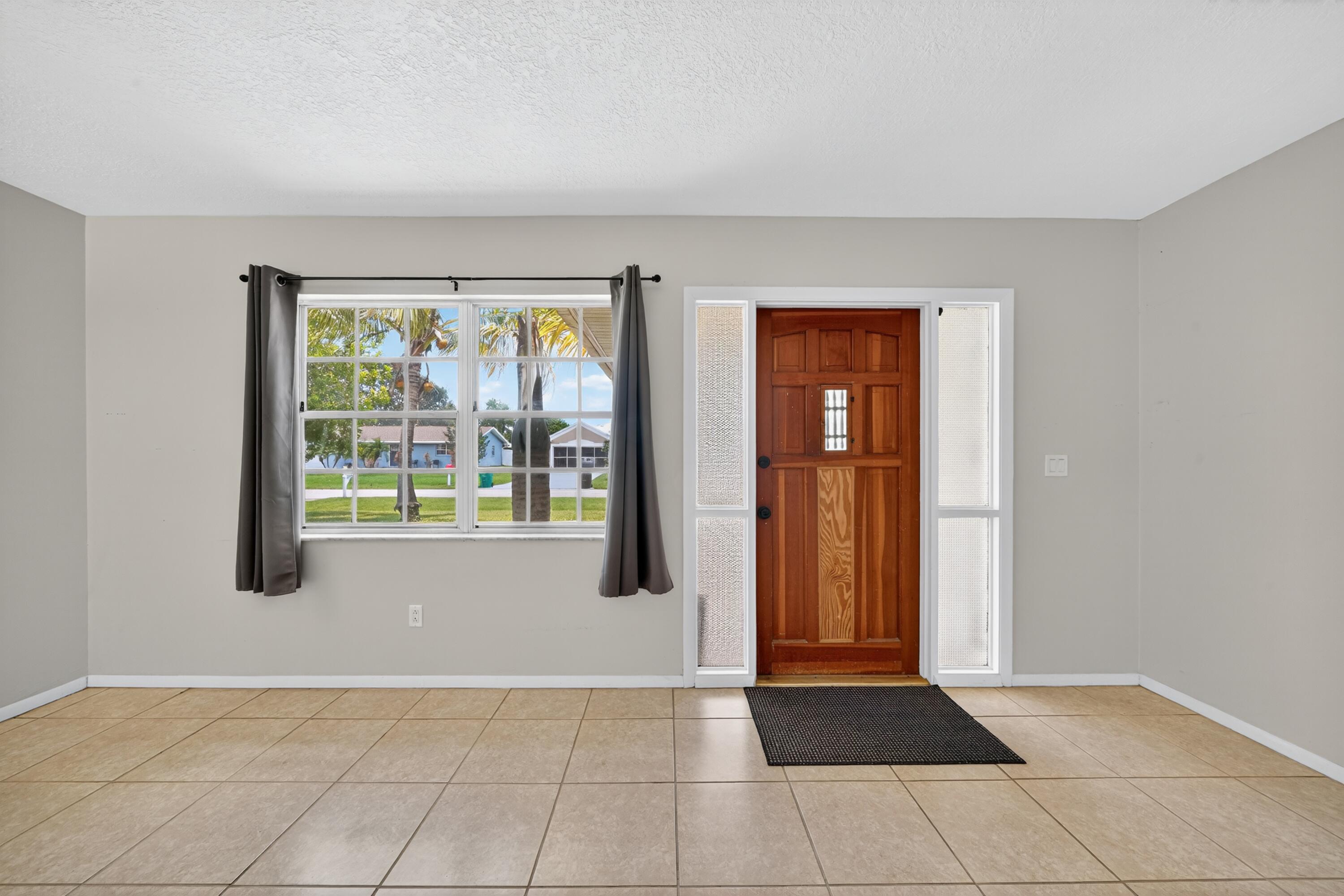 440 SE Sunnydale Lane