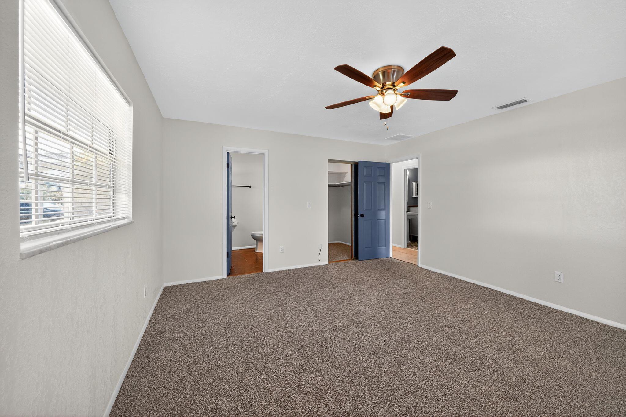 440 SE Sunnydale Lane