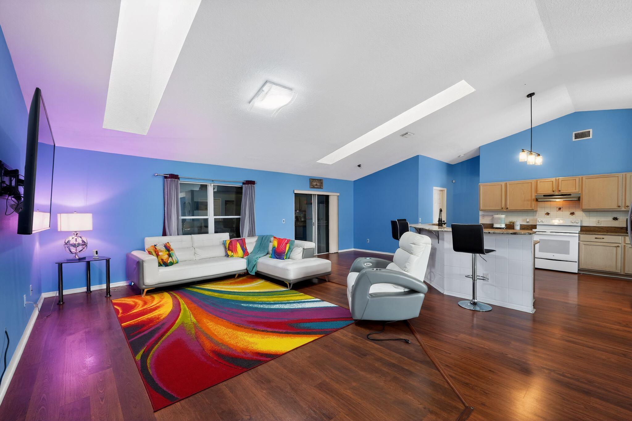 1530 SW Escobar Lane