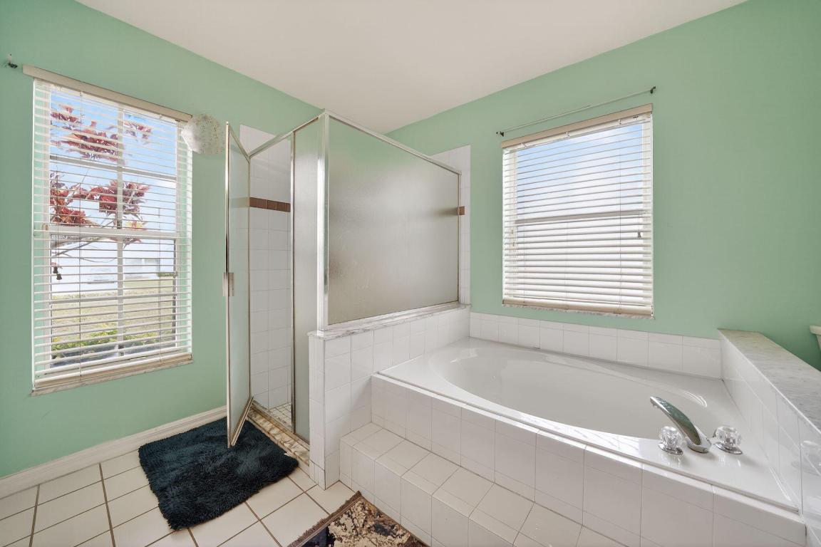 1530 SW Escobar Lane