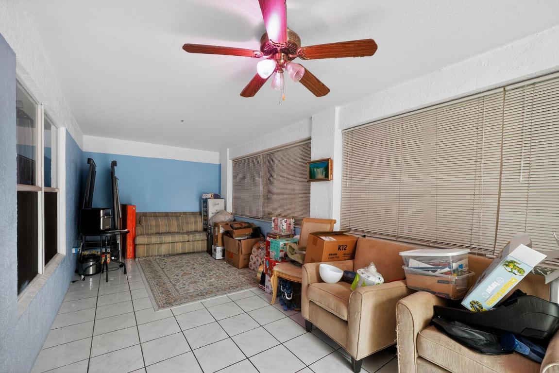 1530 SW Escobar Lane