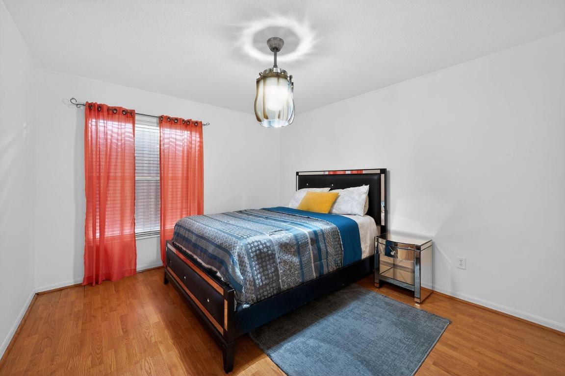 1530 SW Escobar Lane