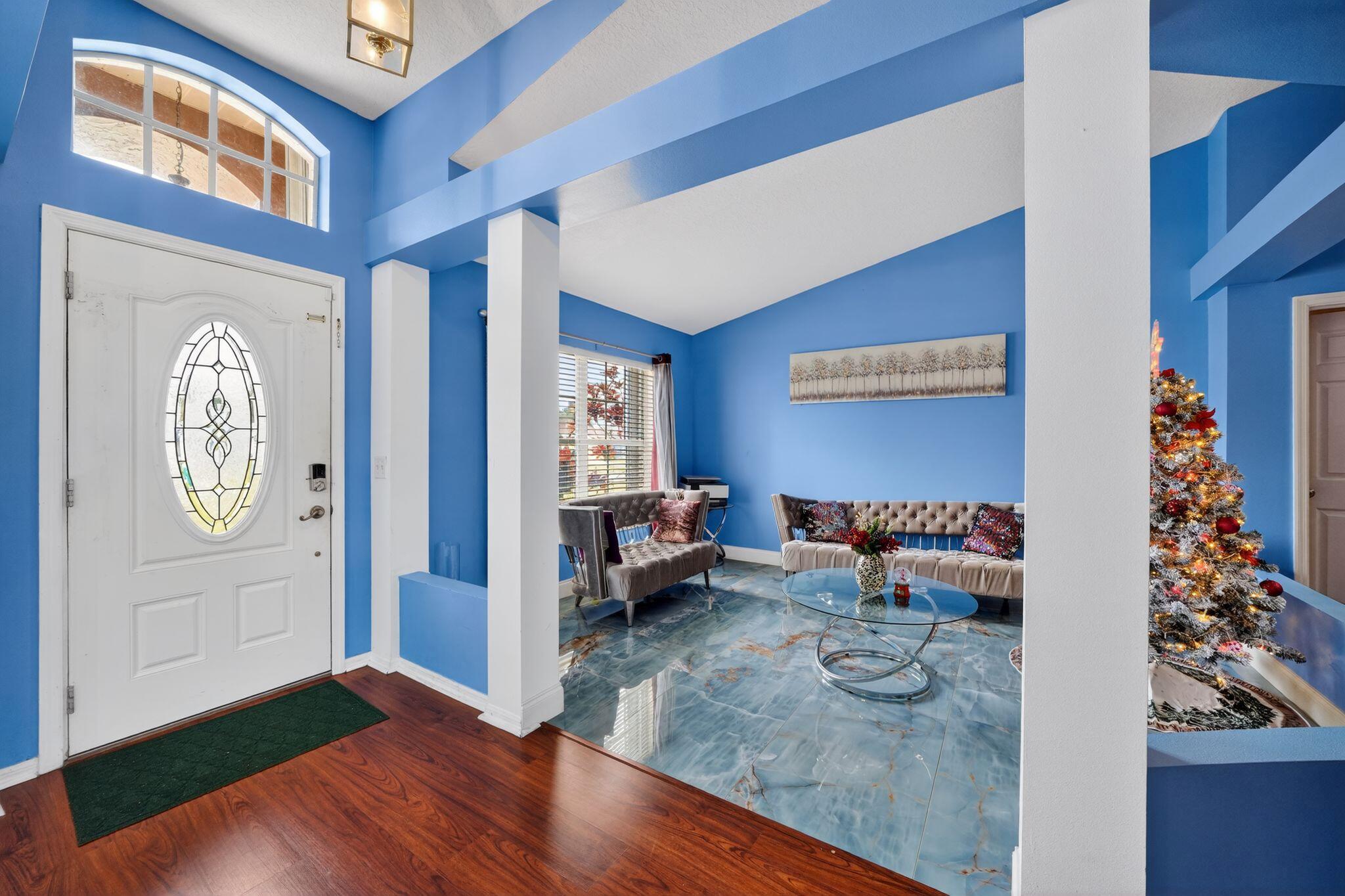 1530 SW Escobar Lane