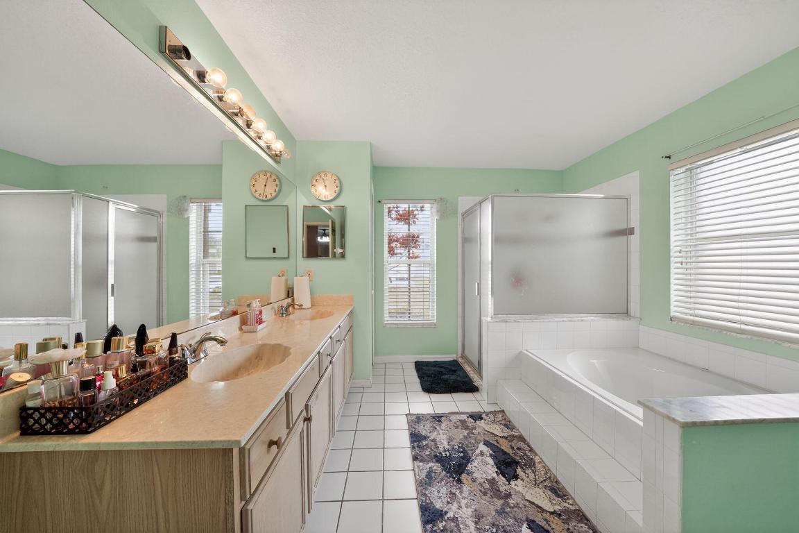 1530 SW Escobar Lane