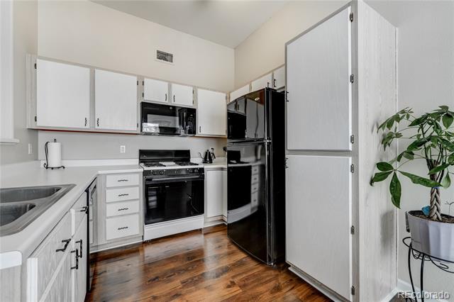 3876 Canyon Ranch Road Unit: 202