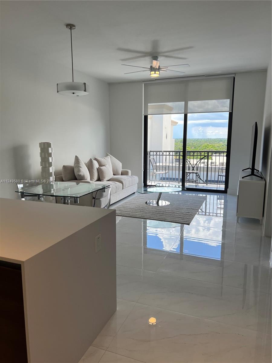 301 Altara Ave Unit: UPH1006