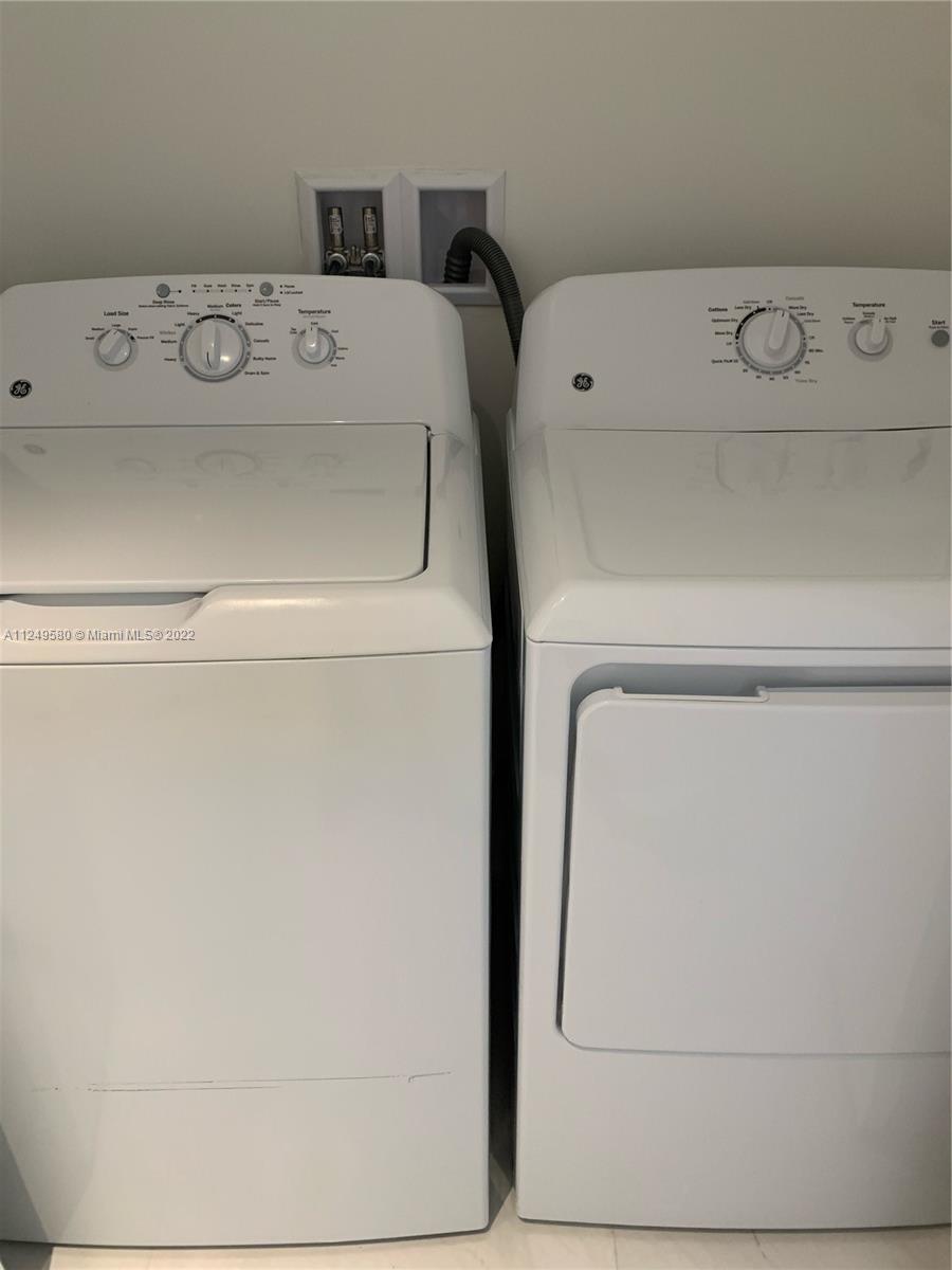 301 Altara Ave Unit: UPH1006