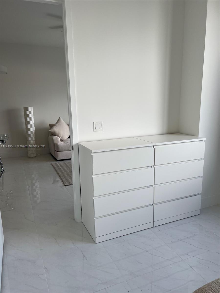 301 Altara Ave Unit: UPH1006