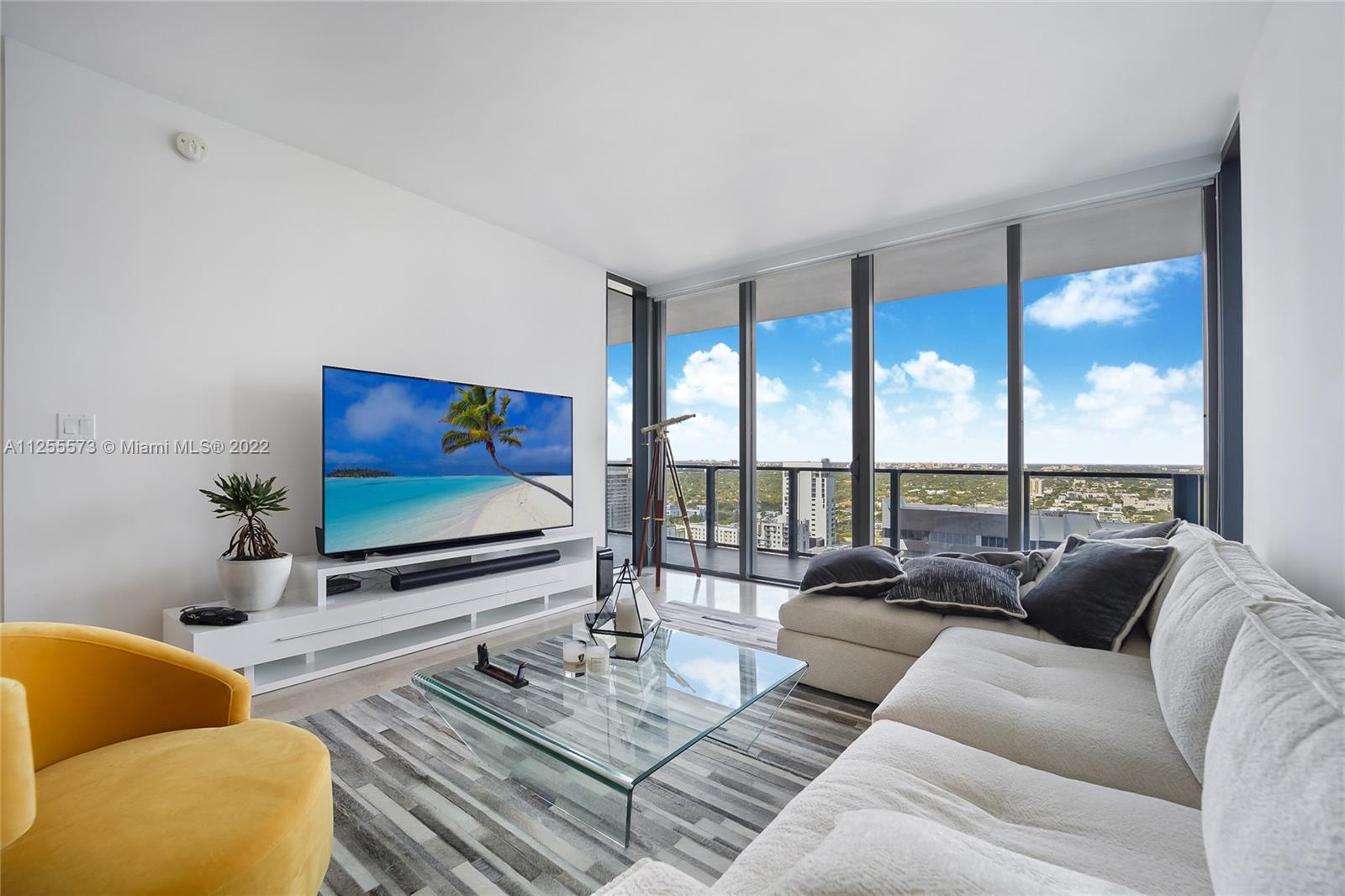 88 SW 7th St Unit: 2410