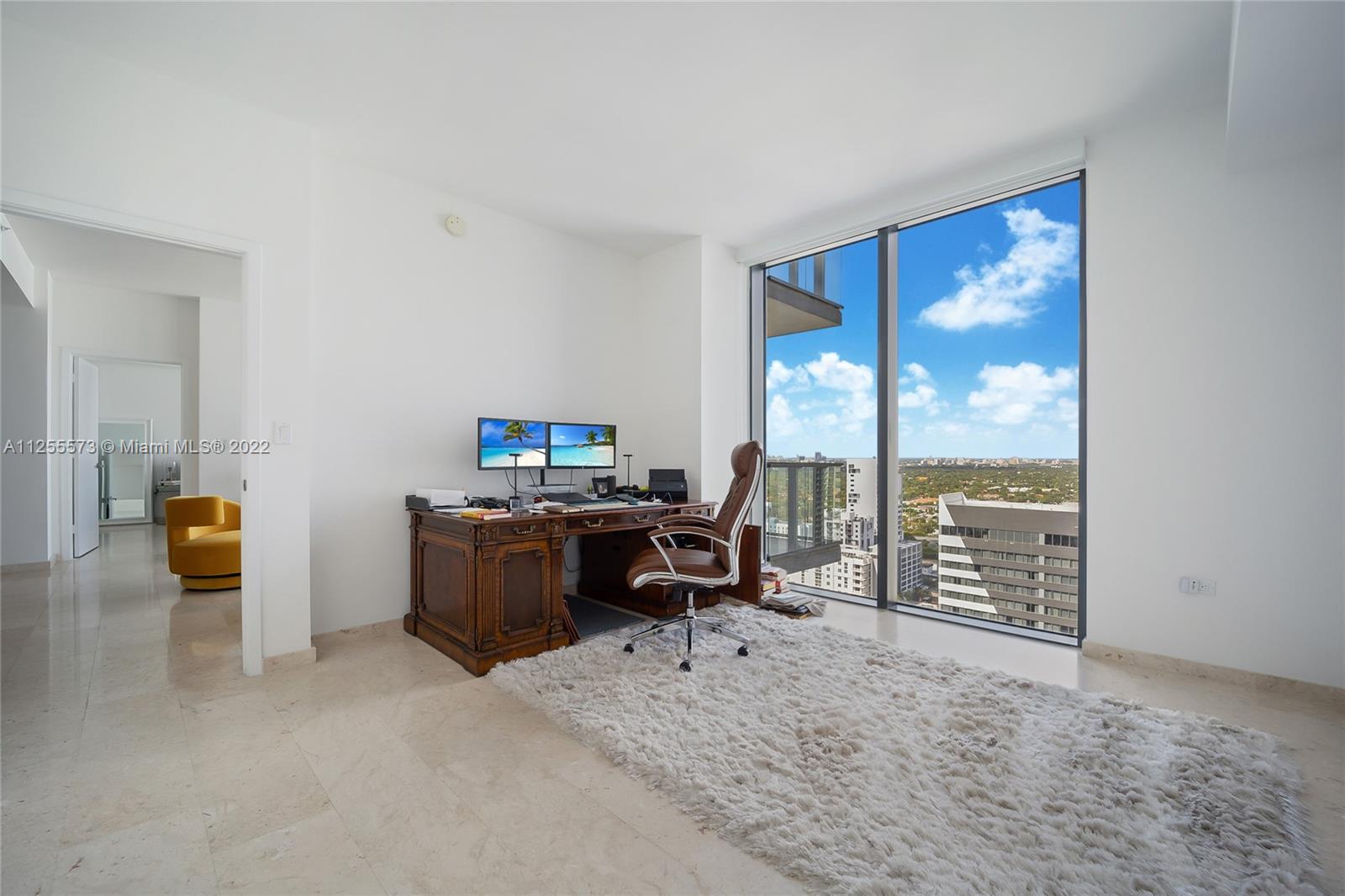 88 SW 7th St Unit: 2410