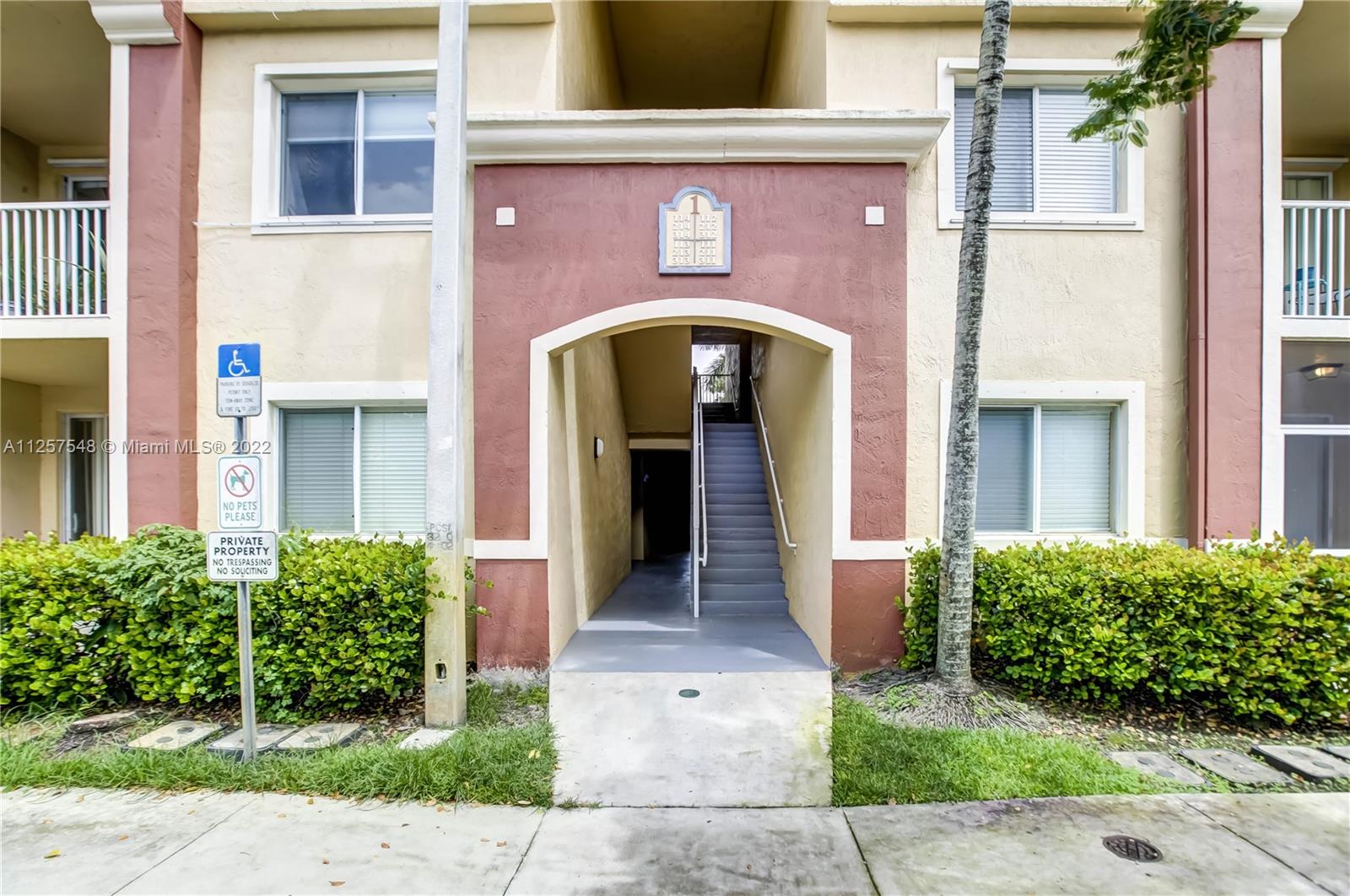 7085 Nova Dr Unit: 212