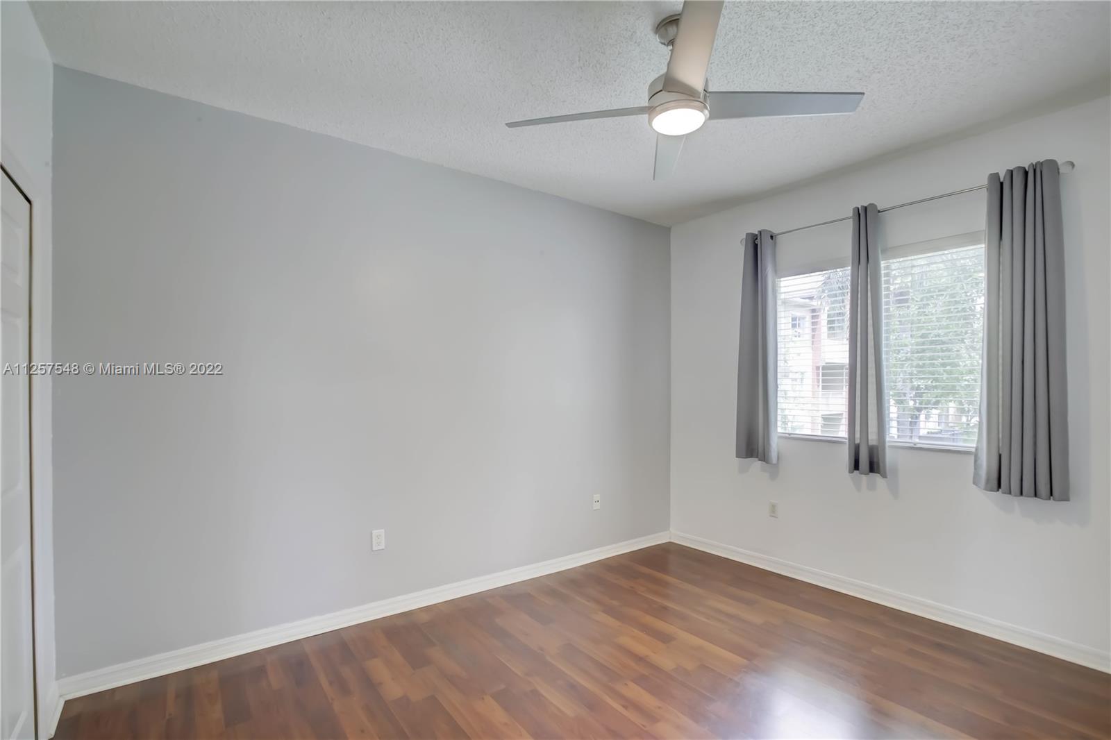 7085 Nova Dr Unit: 212