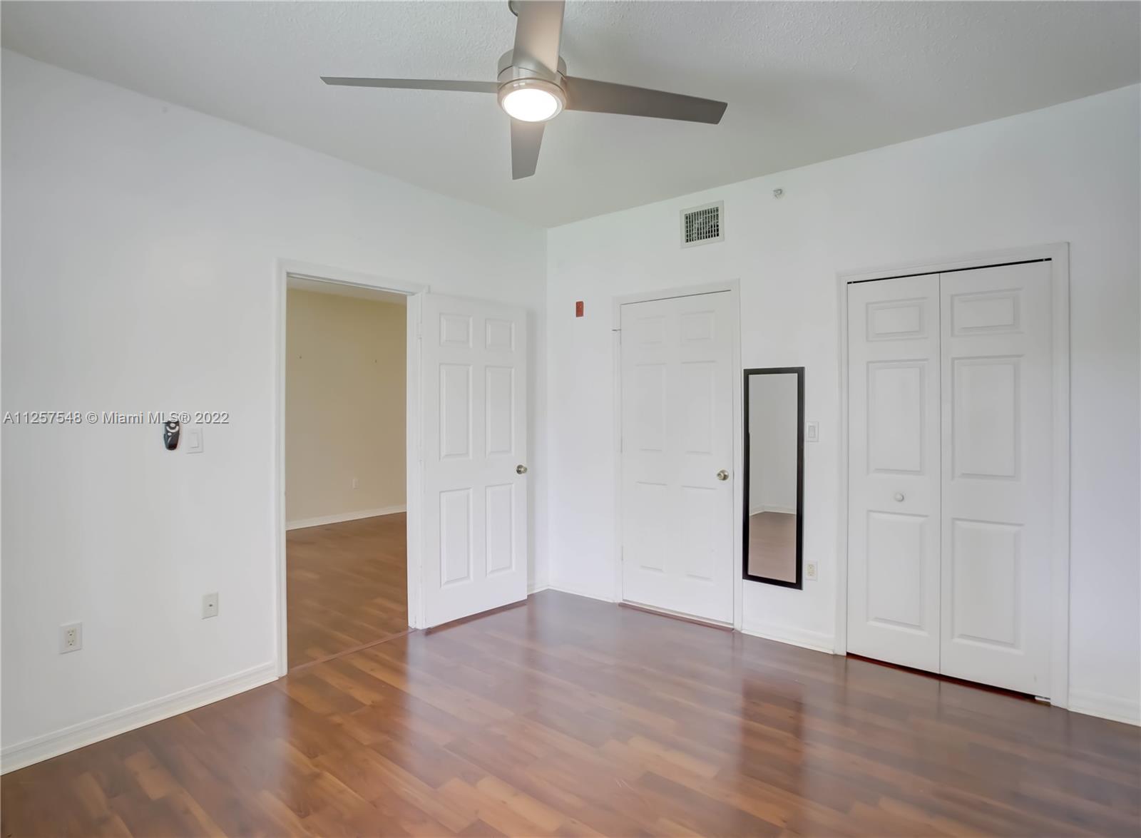 7085 Nova Dr Unit: 212