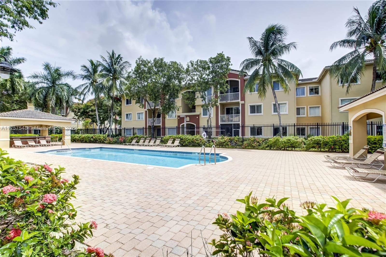 7085 Nova Dr Unit: 212