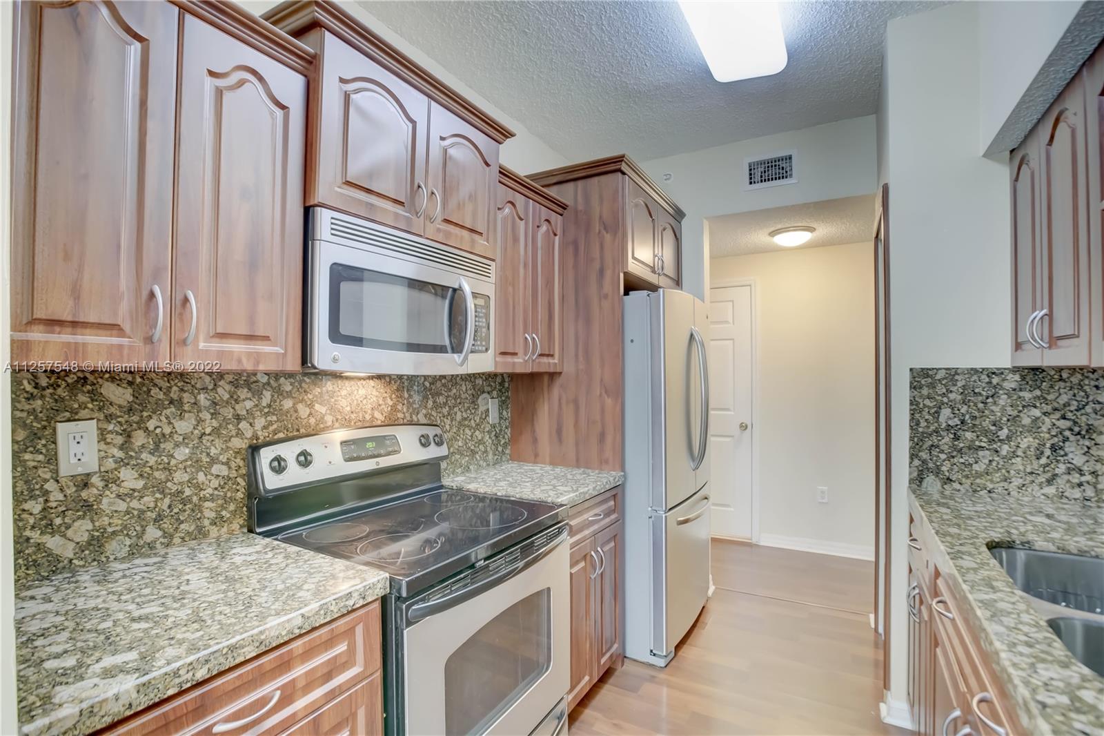 7085 Nova Dr Unit: 212