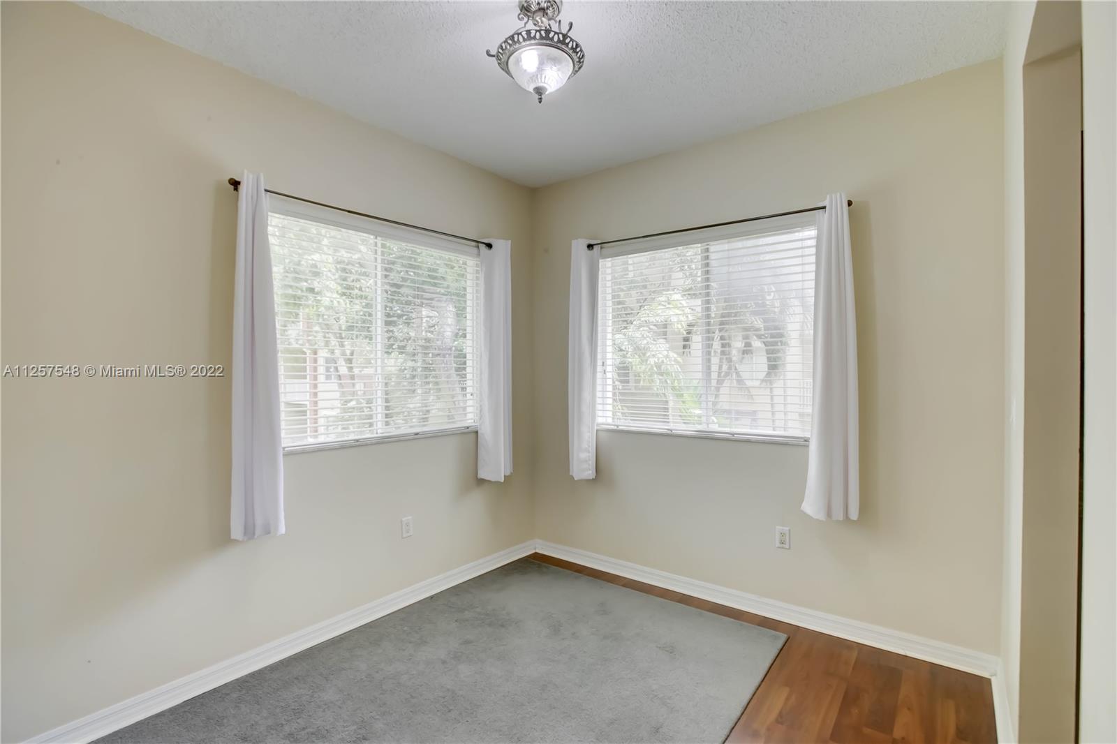 7085 Nova Dr Unit: 212