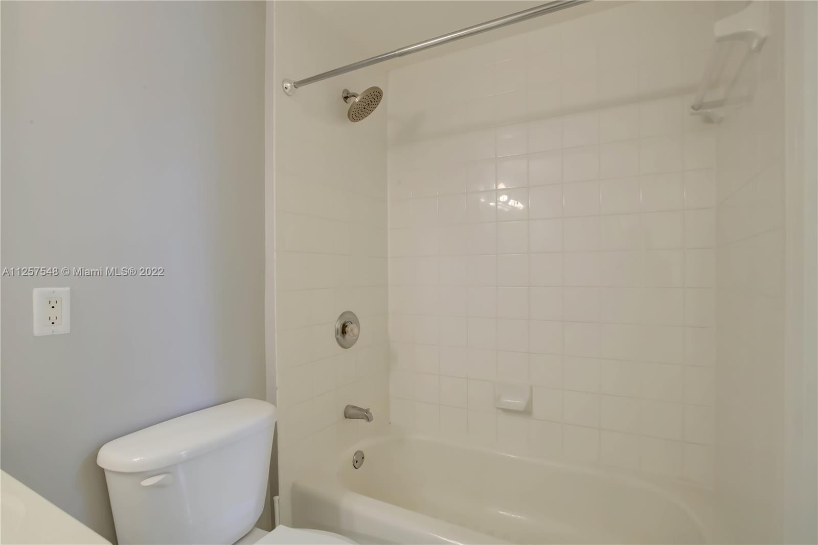 7085 Nova Dr Unit: 212