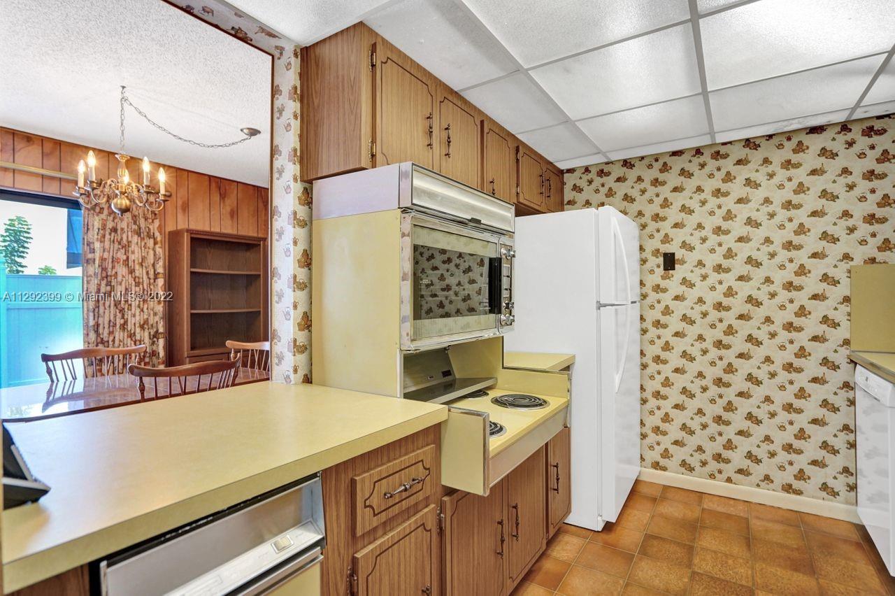 6667 Miller Dr Unit: 37/602