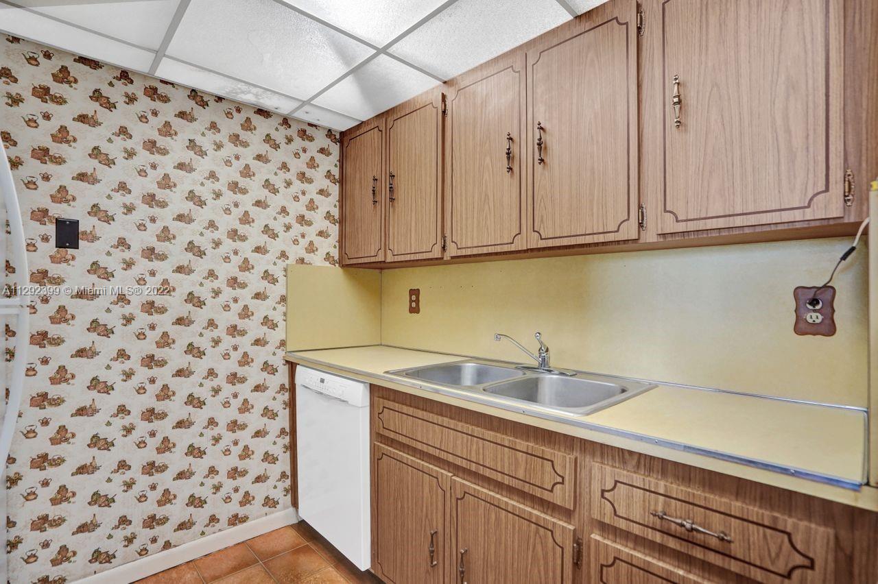 6667 Miller Dr Unit: 37/602