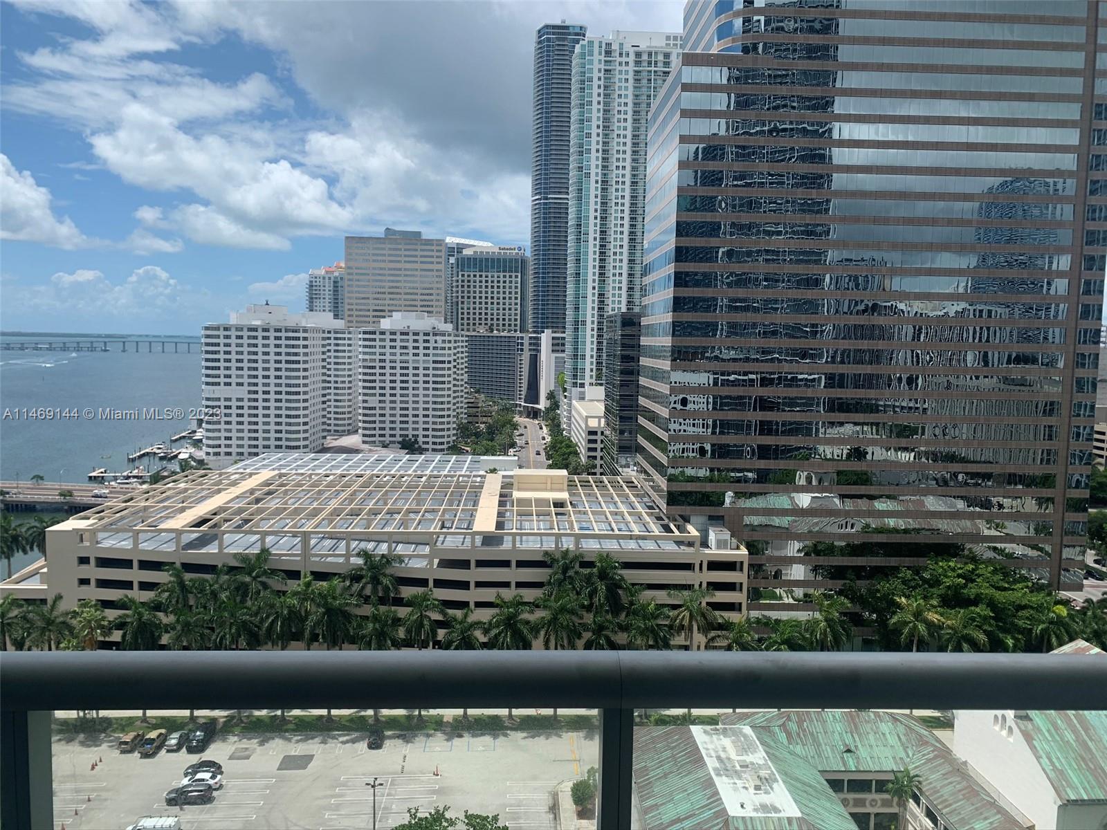 495 Brickell Ave Unit: 1709
