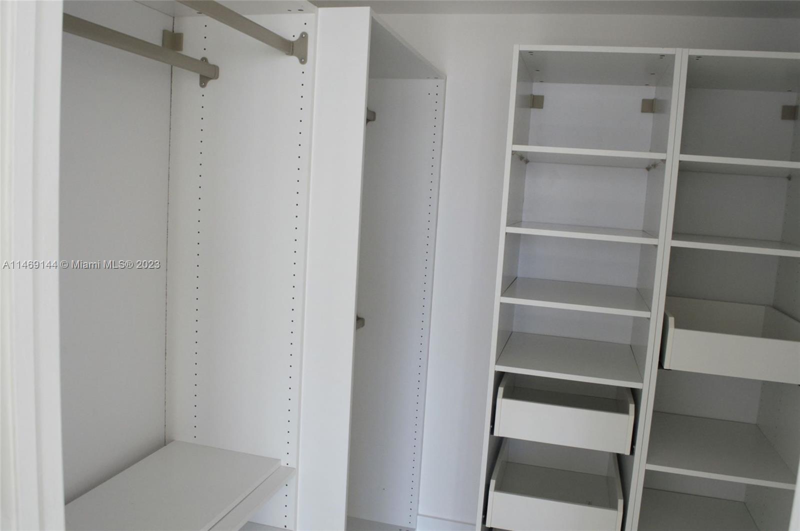 495 Brickell Ave Unit: 1709