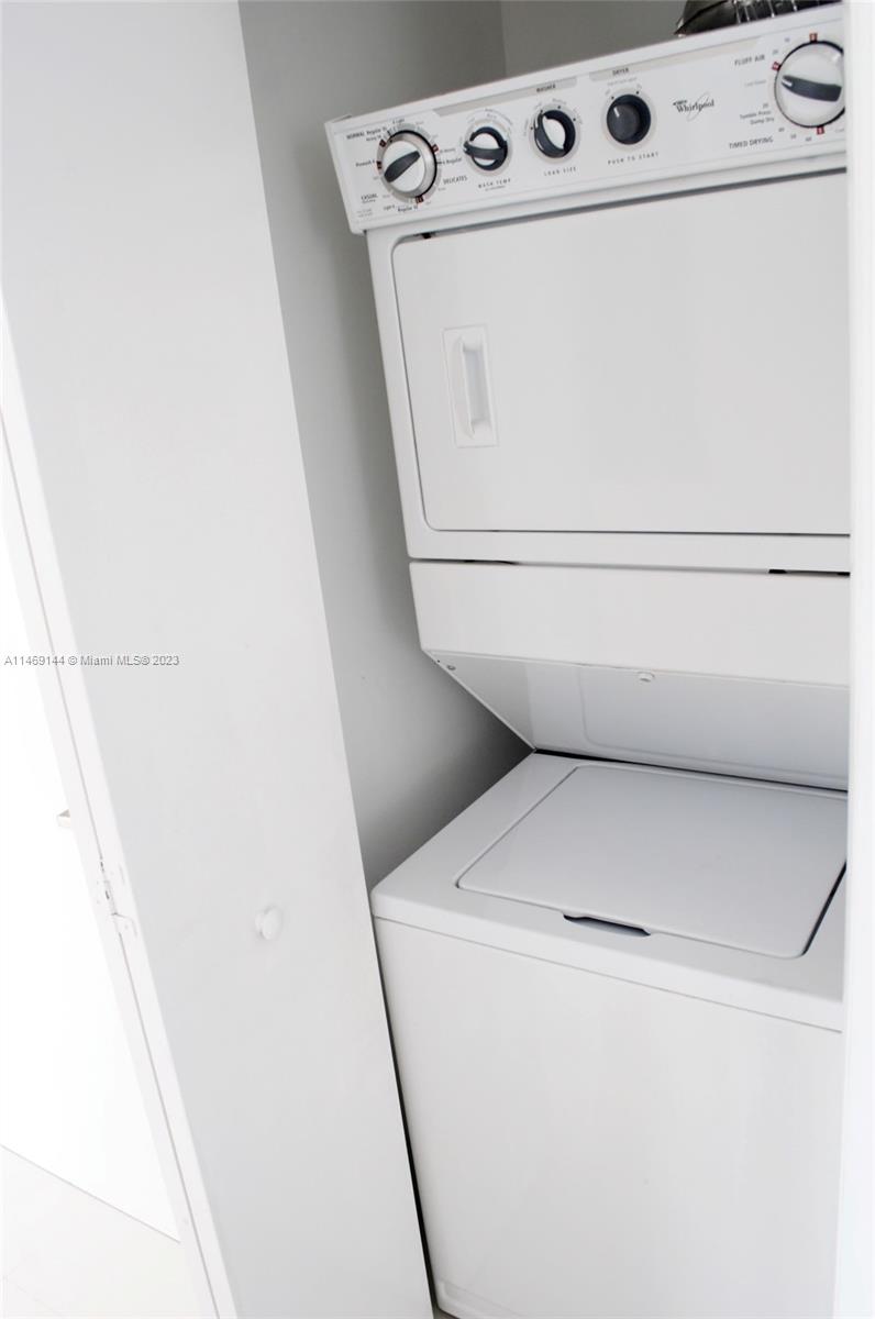 495 Brickell Ave Unit: 1709