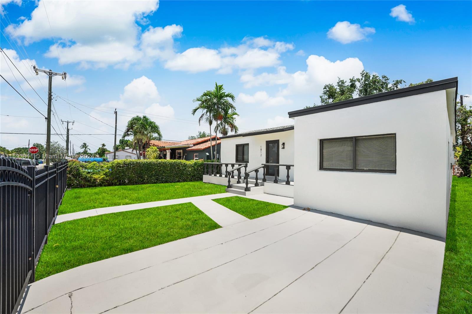 1812 NW 51st St