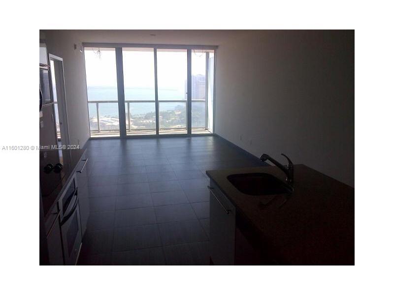 888 BISCAYNE BLVD # 3304