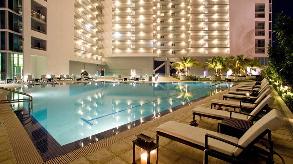888 BISCAYNE BLVD # 3304