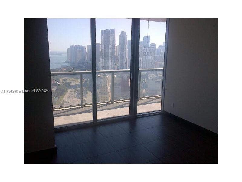 888 BISCAYNE BLVD # 3304