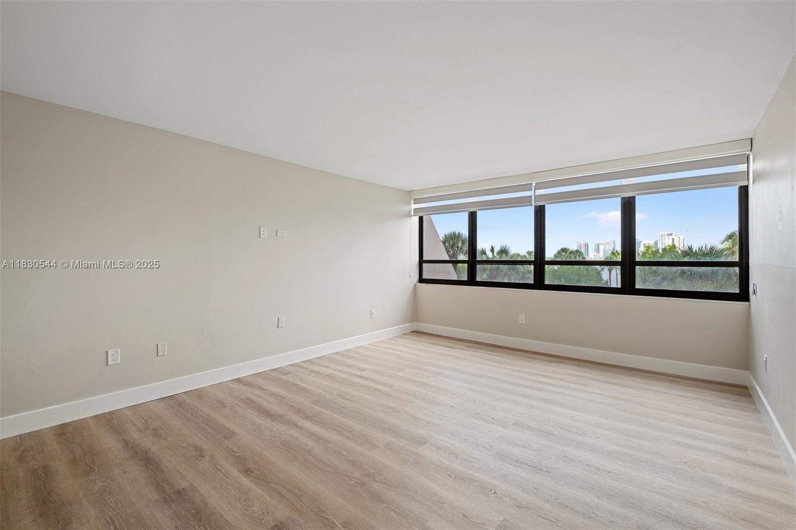 1 Grove Isle Dr # A206