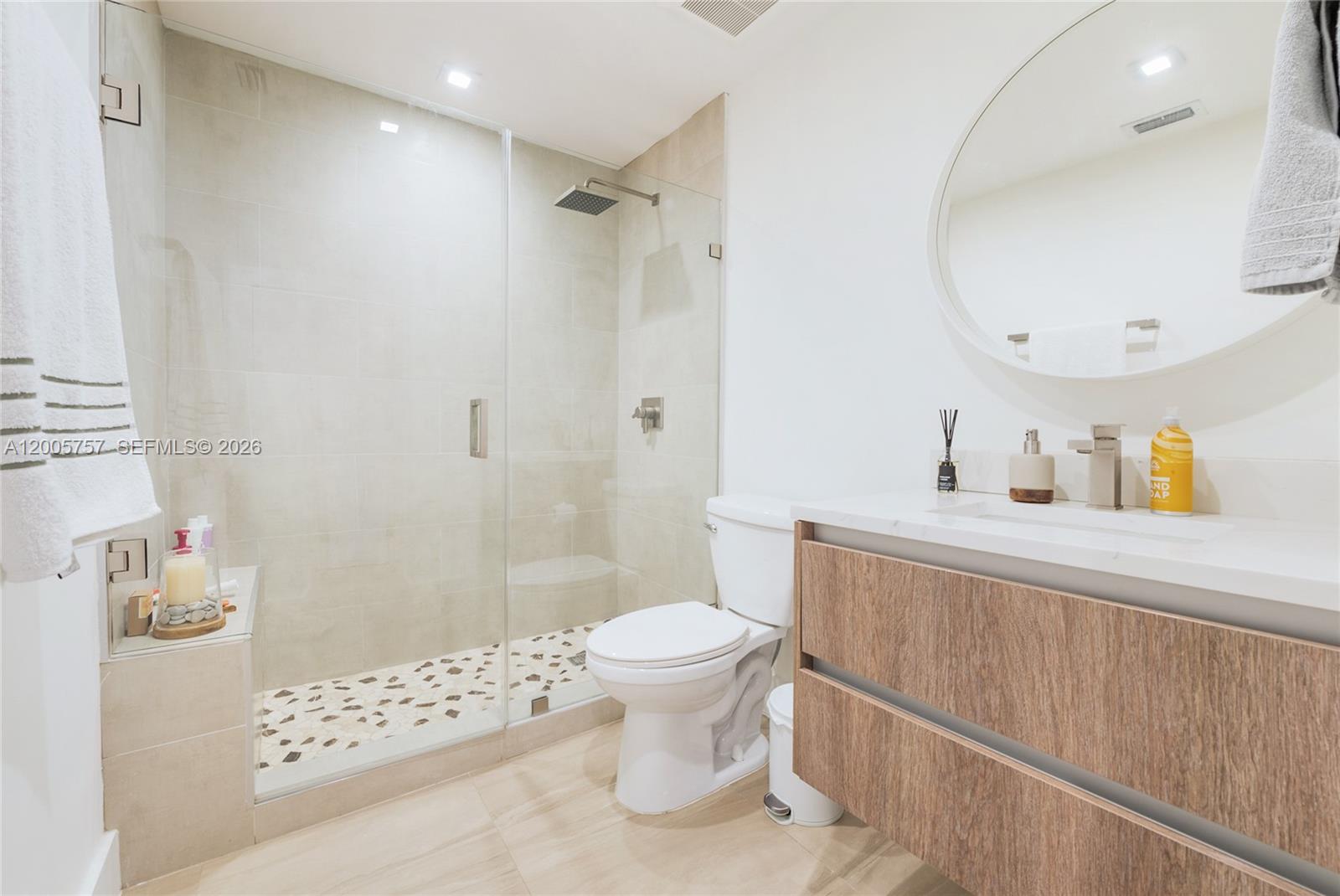 120 Salamanca Ave # 2A