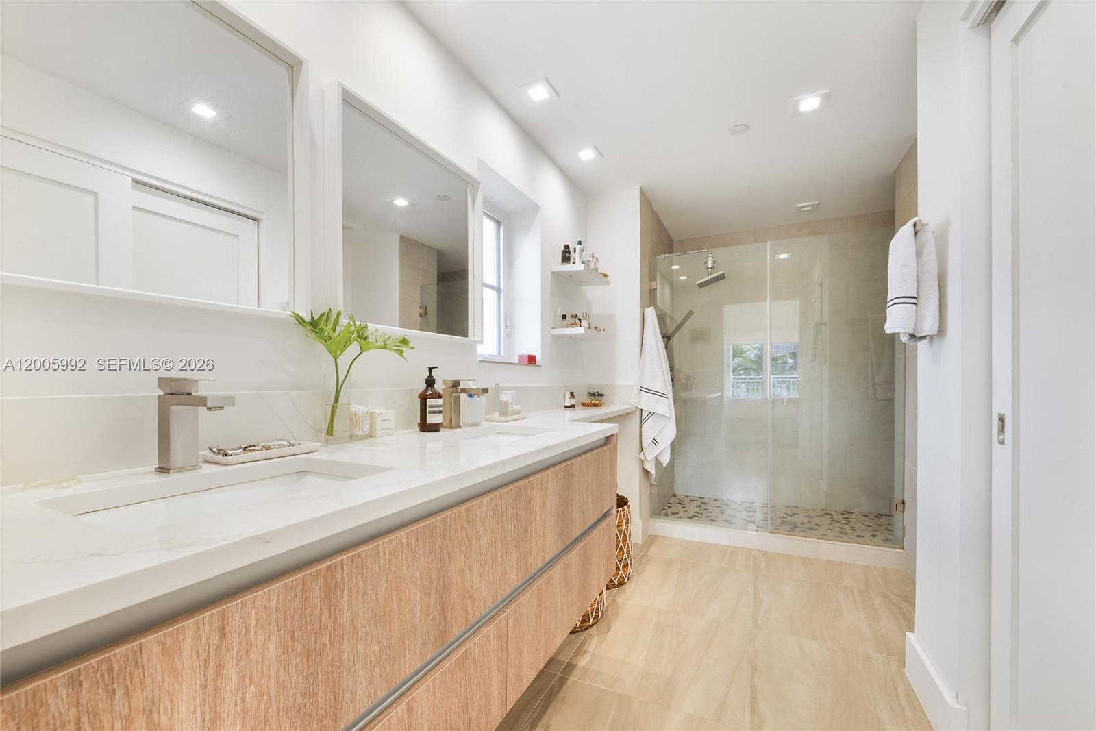 120 Salamanca Ave # 3B