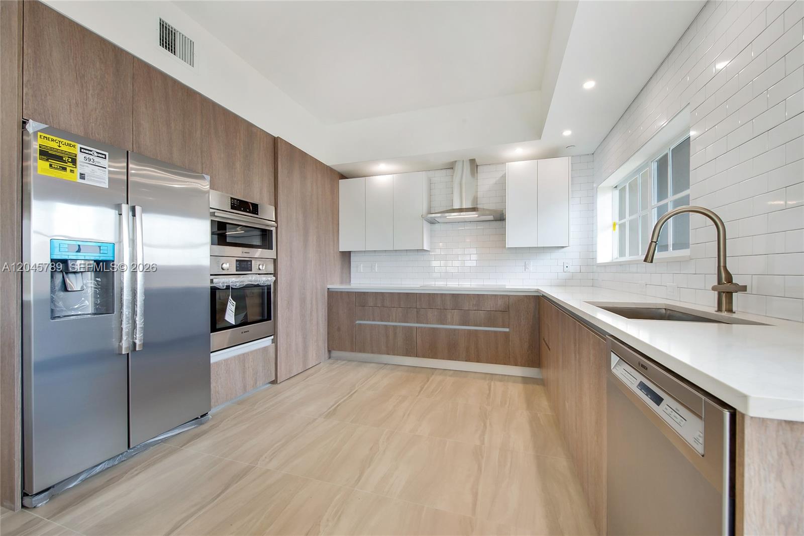 120 Salamanca Ave PH