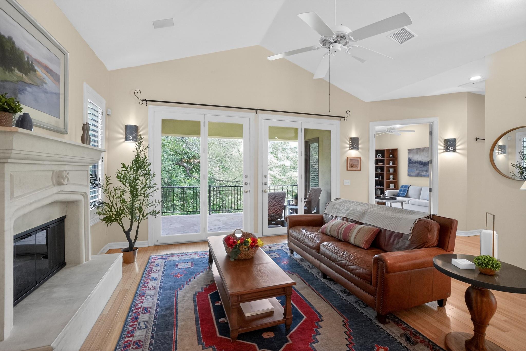 2305 Barton Creek BLVD # 40