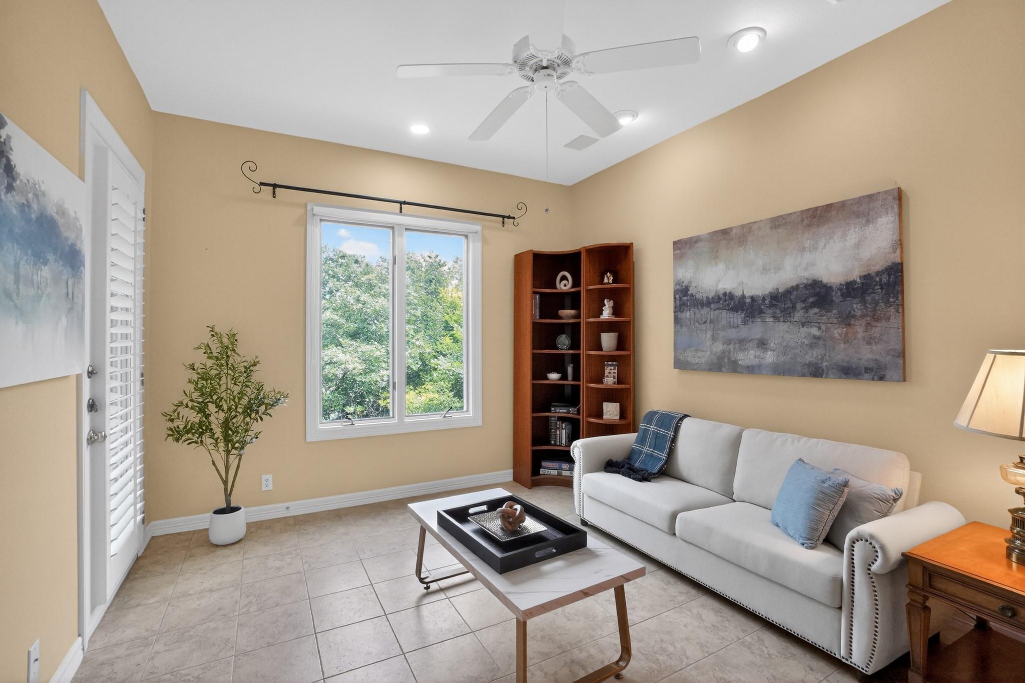 2305 Barton Creek BLVD # 40