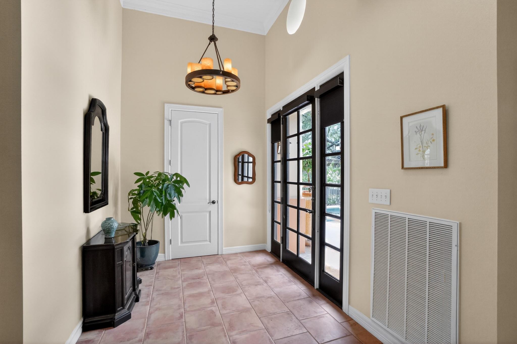 2305 Barton Creek BLVD # 40
