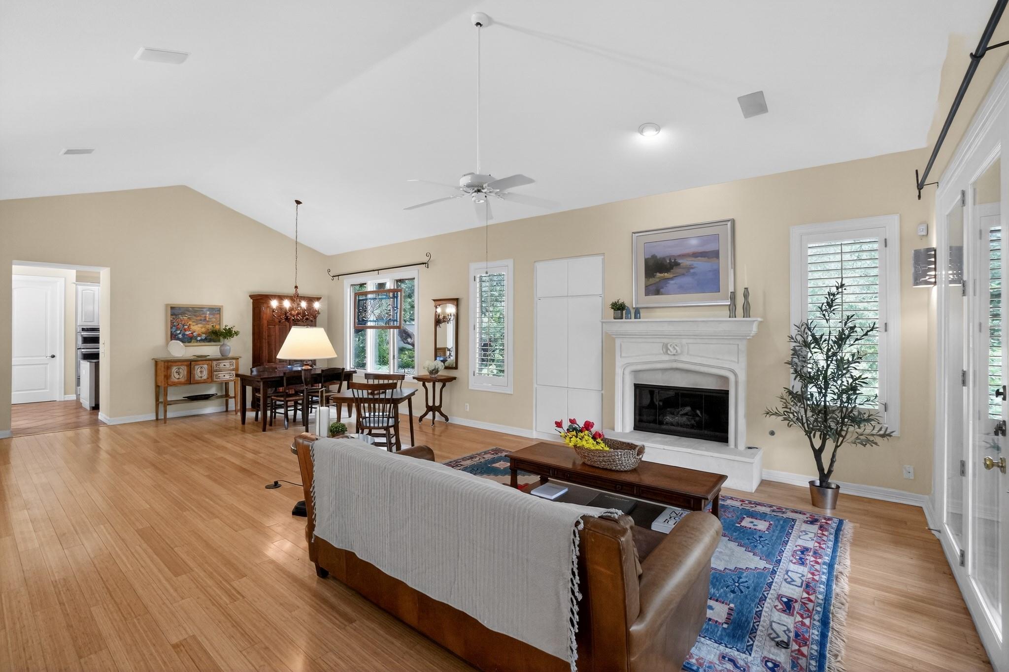 2305 Barton Creek BLVD # 40