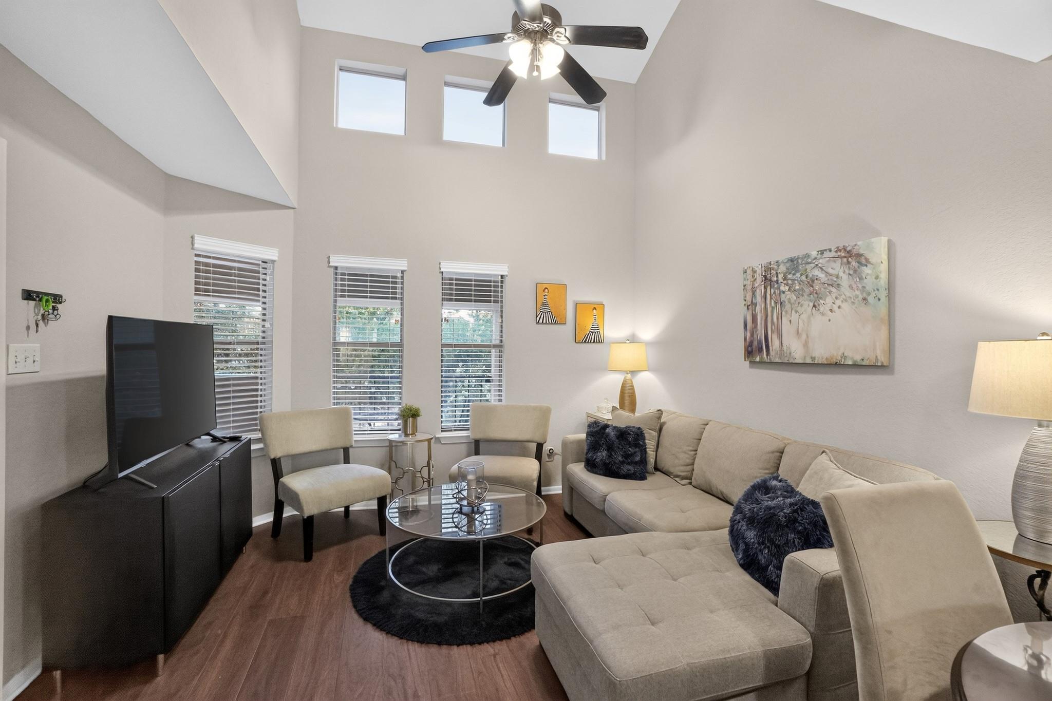 2104 Cullen Ave # 211 Unit: 7-211